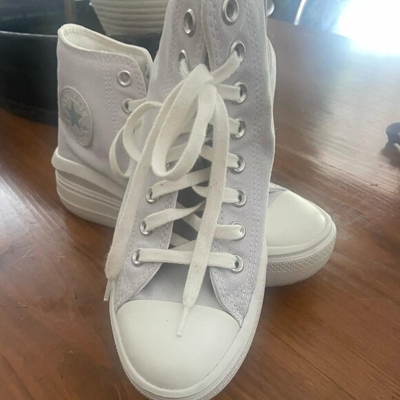 Converse Chuck Taylor All Star High Top Sneakers – White – Size 8.5 - Picture 2 of 6
